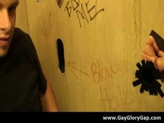 게이 hardcore gloryhole 섹스 포르노와 더러운 게이 handjobs 15