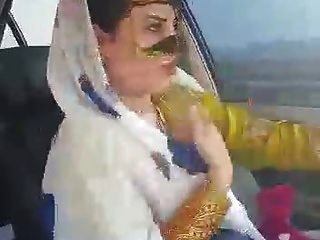 차 ahvaz시에서 iranian sexy hijab milf dancing