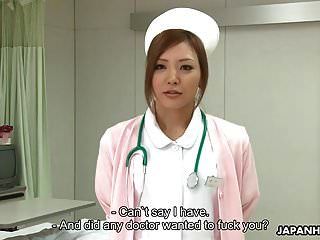 근사한 일본 간호사가 대략 p 후 괴롭힘을 당한다.